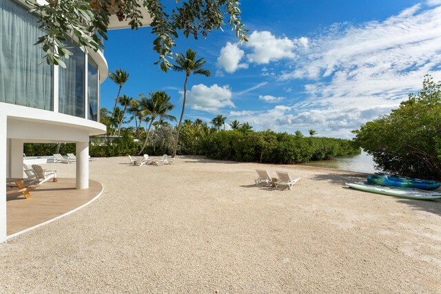 view of yard with a patio