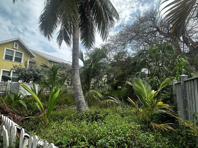 906 Williams Aly, Key West, FL 33040