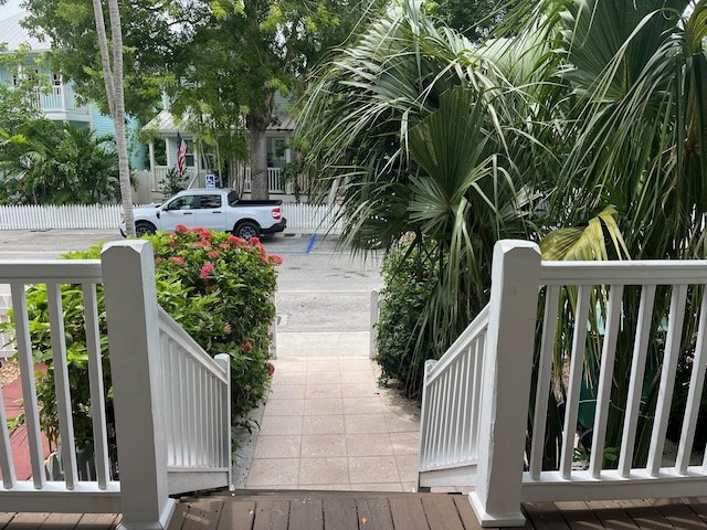 8 Kestral Way, Key West, FL 33040 - surrounding community