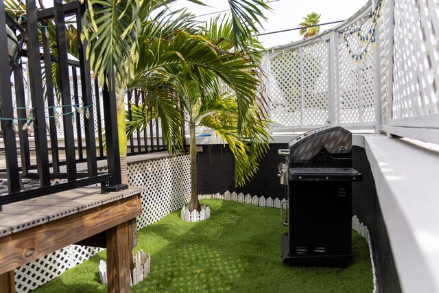 3355 Flagler Ave, Key West, FL 33040 - view of grassy yard