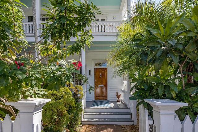 view of property entrance