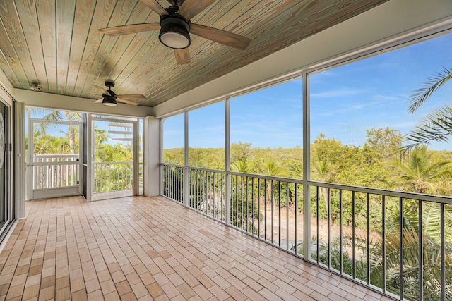 1514 Shaw Dr, Key Largo, FL 33037 - unfurnished sunroom with ceiling fan