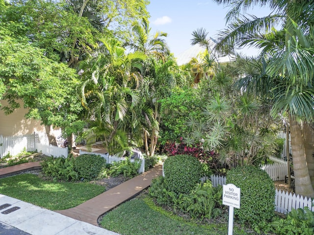 11 Kestral Way, Key West, FL 33040 - view of surrounding community