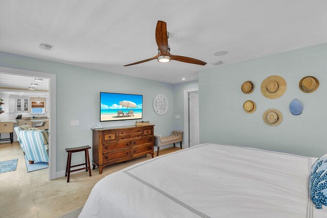 bedroom featuring ceiling fan