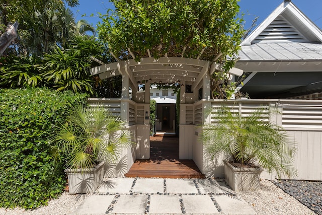 1511 S Street, Key West, FL 33040 - view of patio featuring a gate