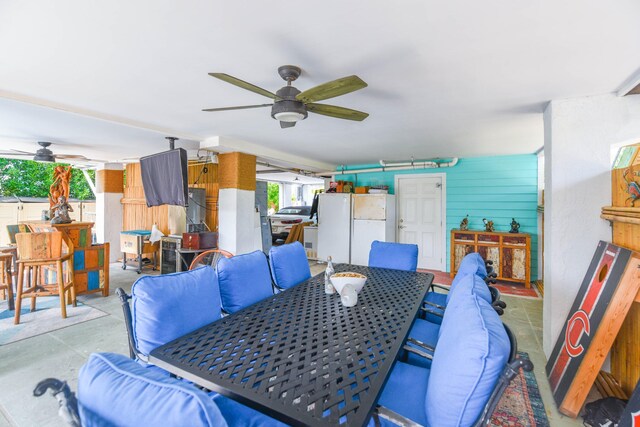 dining area with ceiling fan