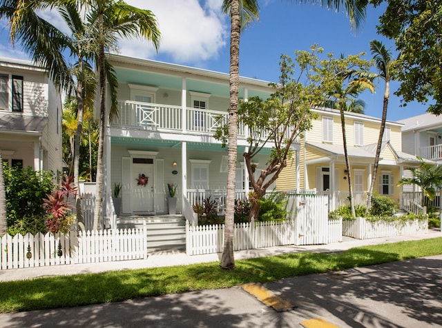 view of front of property with covered porch