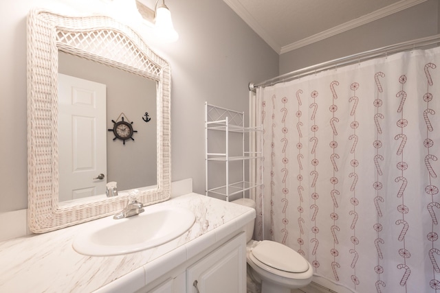 bathroom featuring toilet, a shower with shower curtain, crown molding, and vanity