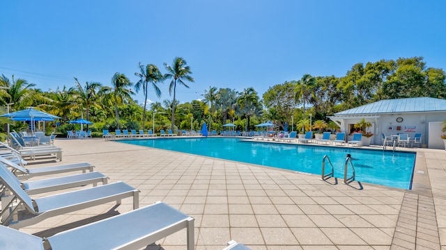 500 Burton Dr Unit 5307, Key Largo, FL 33070 - community pool with a patio