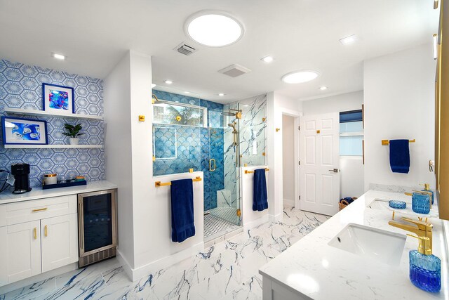 bathroom with tasteful backsplash, vanity, wine cooler, and a shower with shower door