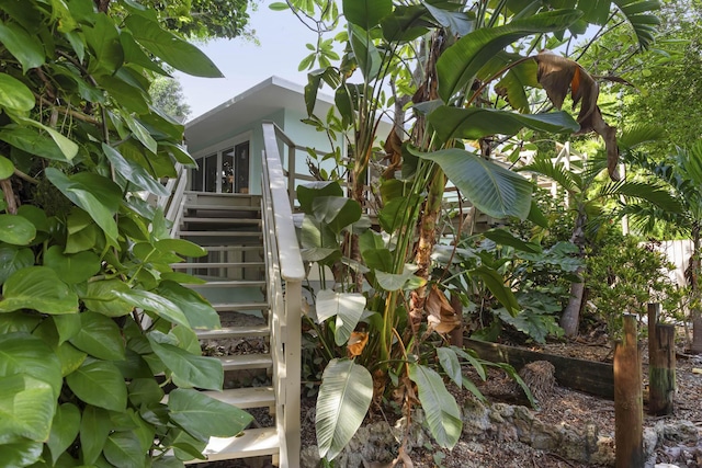 82260 Overseas Hwy, Islamorada, FL 33036 - exterior view of stairway and entry steps