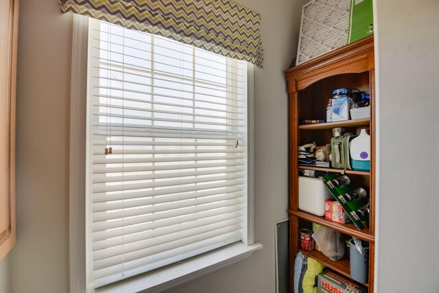 480 E 105th Street Ocean St, Marathon, FL 33050 - view of interior details