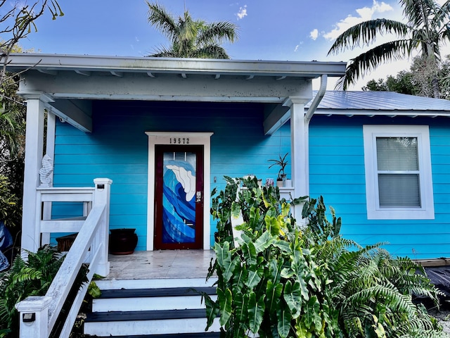 view of property entrance