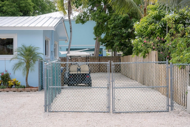 768 Musa Dr, Key Largo, FL 33037 - view of gate