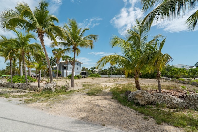 86 N Bounty Ln, Key Largo, FL 33037