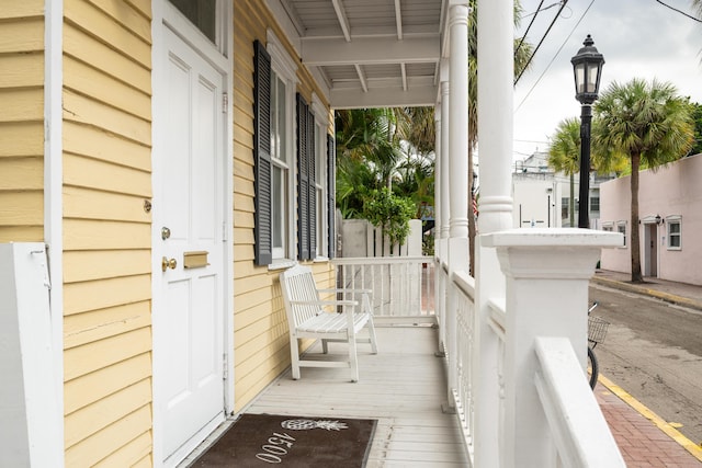 exterior space featuring a porch