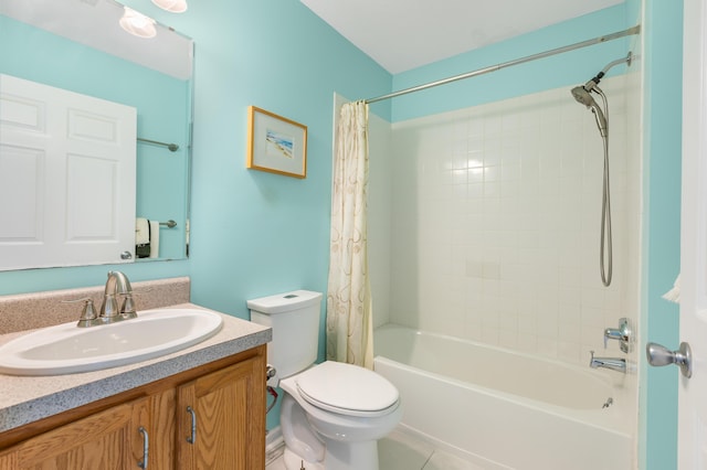 bathroom with vanity, toilet, and shower / tub combo with curtain