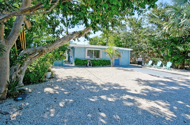 view of front of property with stucco siding