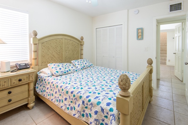 bedroom featuring a closet