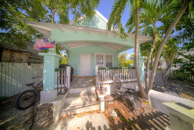 view of front of home with covered porch