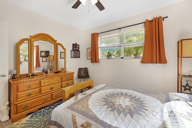 bedroom featuring a ceiling fan