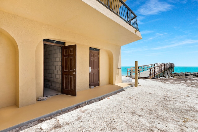101 E Ocean Dr Unit C304, Key Colony, FL 33051 - entrance to property with a water view