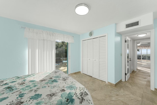 bedroom with a closet