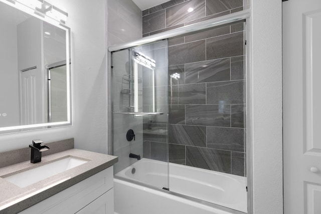 811 La Paloma Rd, Key Largo, FL 33037 - full bath featuring bath / shower combo with glass door and vanity