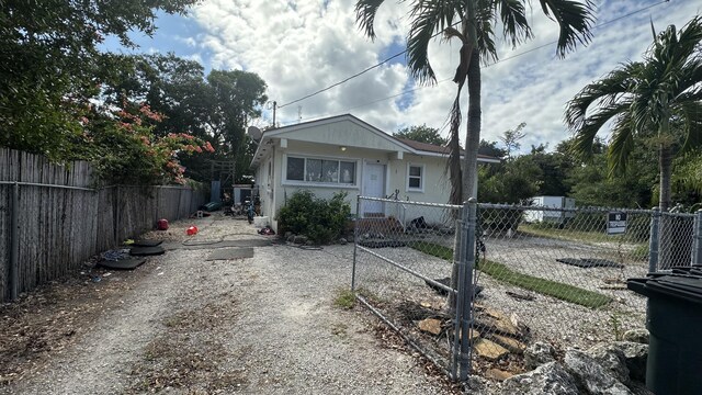 view of front of house