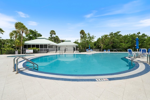6301 Gulf Of Mexico Blvd Unit 301, Marathon, FL 33050 - pool with a patio and fence