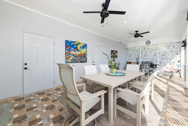 dining room with ceiling fan