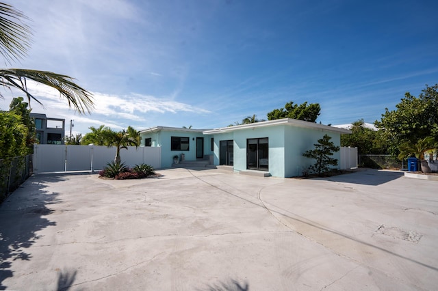 view of front of home featuring a patio area