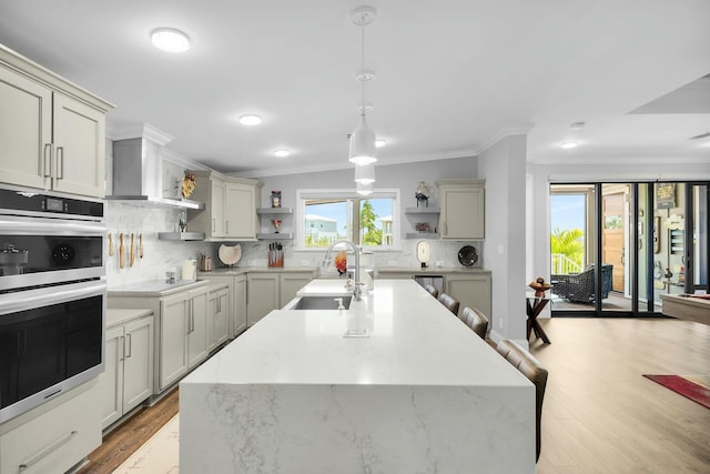 17346 Keystone Rd, Sugarloaf, FL 33042 - kitchen featuring a sink, tasteful backsplash, stainless steel double oven, crown molding, and open shelves