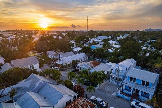 view of aerial view at dusk