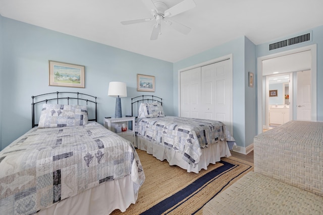 18 Anchor Dr Unit B, Key Largo, FL 33037 - bedroom featuring baseboards, visible vents, a ceiling fan, wood finished floors, and a closet