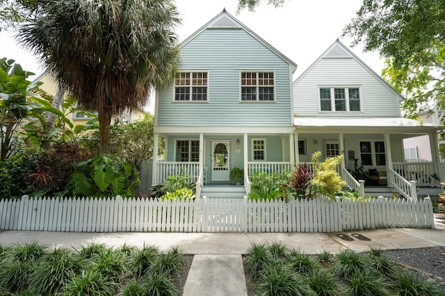 view of front of home featuring a porch