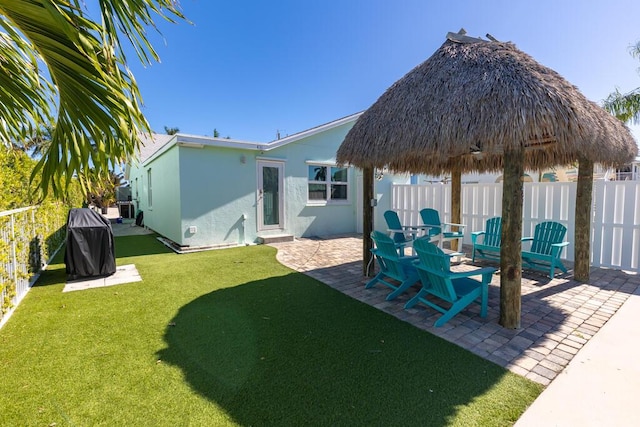 view of yard with a patio