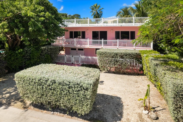 view of front of house