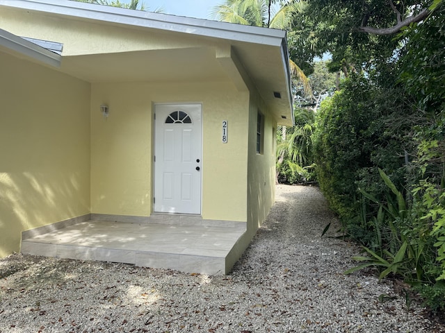 220 W Indies Rd, Tavernier, FL 33070 - entrance to property with stucco siding