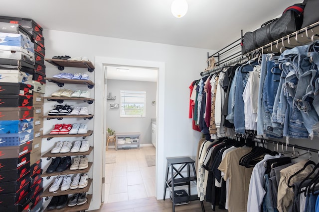 view of spacious closet