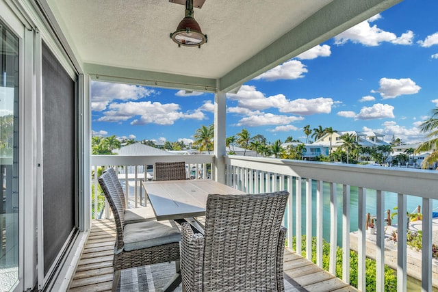 918 W Ocean Dr, Key Colony, FL 33051 - balcony with outdoor dining space