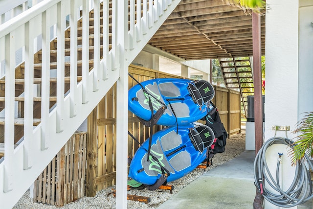 918 W Ocean Dr, Key Colony, FL 33051 - view of parking