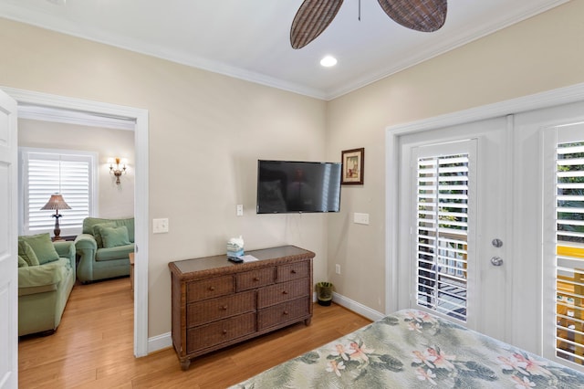 bedroom with light wood finished floors, recessed lighting, ornamental molding, ceiling fan, and baseboards