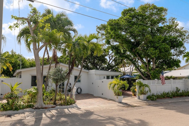 1513 5th St, Key West, FL 33040 - photo 1