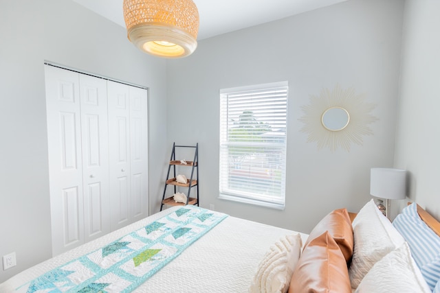 bedroom with a closet