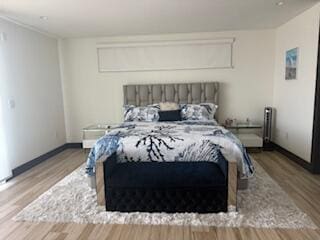 44 S Blackwater Ln, Key Largo, FL 33037 - bedroom featuring wood finished floors