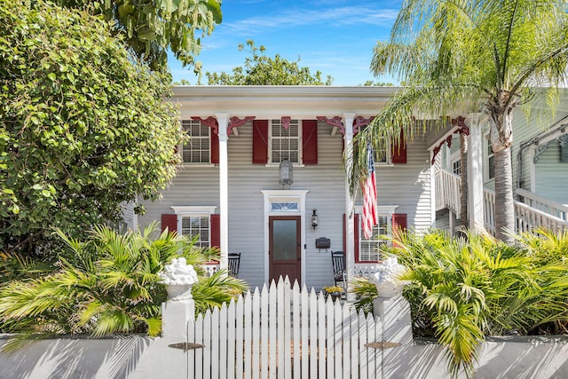 view of front of house