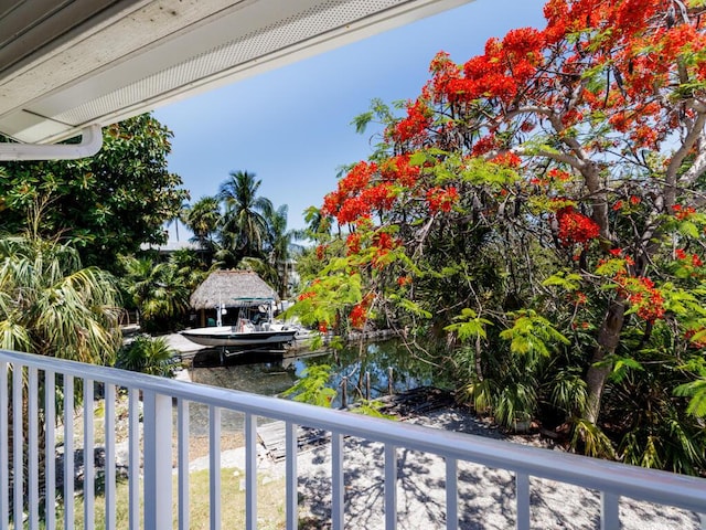 3806 Dyer Rd, Big Pine, FL 33043 - balcony with a water view