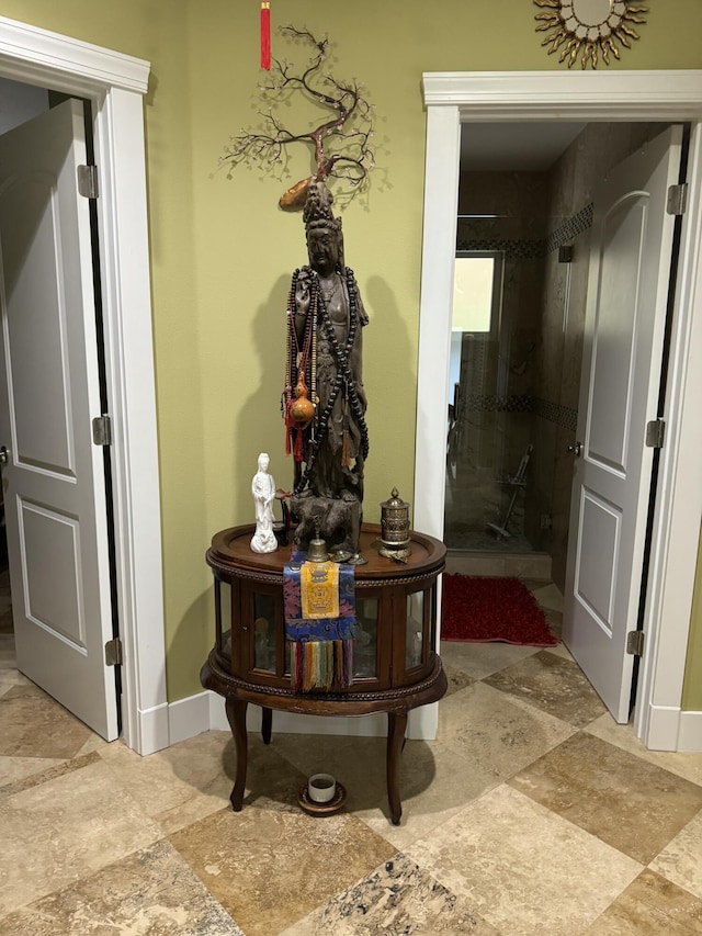 1 Sunset Rd, Key Largo, FL 33037 - corridor with stone finish floors