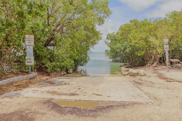 1 Sunset Rd, Key Largo, FL 33037 - view of yard featuring a water view